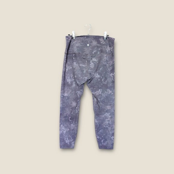 Lululemon Gym Leggings - Size CA12 - Like New - High Rise Fit - Picture 2 of 5